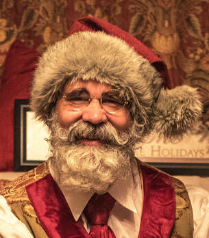 Photo of Santa. Click to go to Fundraiser